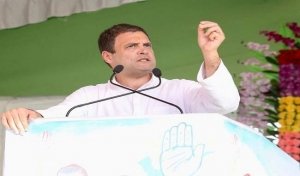 मोदी पर राहुल का बड़ा आरोप, कहा- फ़सल बीमा के नाम पर किसानों को लूटा जा रहा