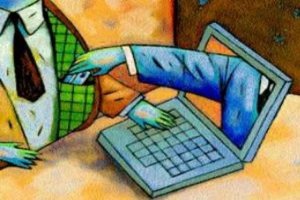 सर्वेयर बन लोगों से अंगूठे का निशान लिया, 25 लाख उड़ाए