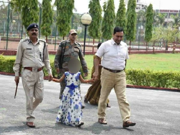 सलाखों के पीछे नहीं, अब इंटरनेशनल स्कूल में पढ़ाई करेगी 6 साल की &#039;खुशी&#039;