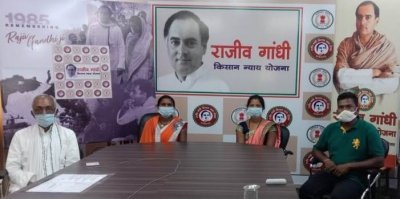किसानों ने कहा कोरोना संकट में राजीव गांधी किसान न्याय योजना से मिला बड़ा सहारा : मुख्यमंत्री ने वीडियो कॉन्फ्रेंसिंग के जरिए किसानों से लिया फीडबेक