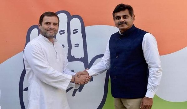 राहुल से मिले विश्वेश्वर रेड्डी, कांग्रेस में शामिल होने की तैयारी