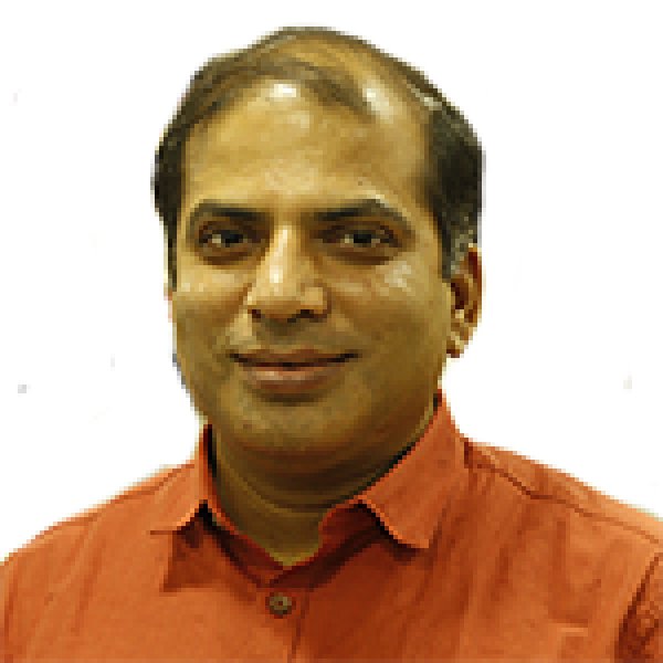 डूबते पाकिस्तानियों को ऐसा क्यों लग रहा है कि अब मोदी ही बचा सकते हैं?