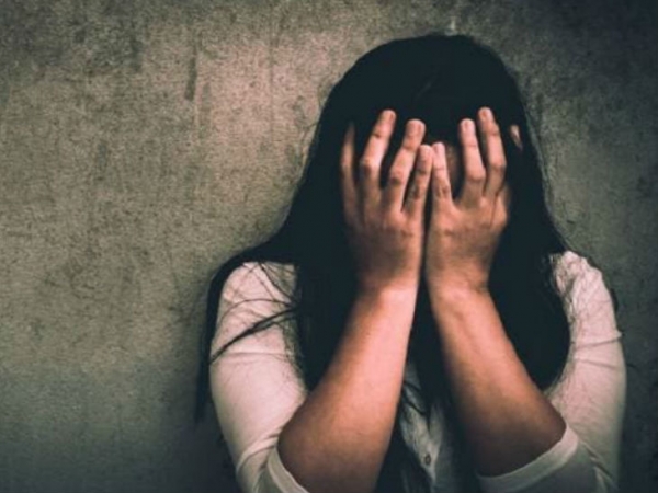 चॉकलेट खाते हुई बेहोश फिर दुष्कर्म , मामला दर्ज