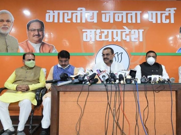 कमलनाथ 15 महीने का हिसाब न देकर हार की बौखलाहट से झूठे आरोप लगा रहे हैं