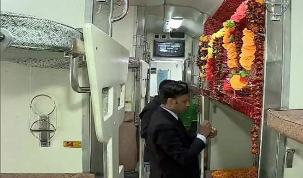 काशी महाकाल एक्सप्रेस: भगवान शिव के लिए रिजर्व है 1 सीट, तीन ज्योतिर्लिंगों की कराएगी यात्रा