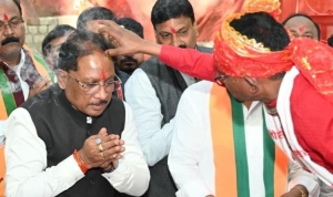 मुख्यमंत्री ने कुदरगढ़ी माता मंदिर में पूजा-अर्चना कर की प्रदेशवासियों की सुख-समृद्धि की कामना