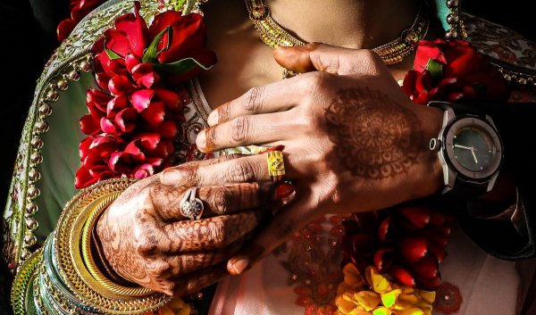 पत्नी ने मायके जाकर नहीं पहना ‘मंगलसूत्र’! आहत पति ने दायर की तलाक की अर्जी, कोर्ट ने किया स्वीकार