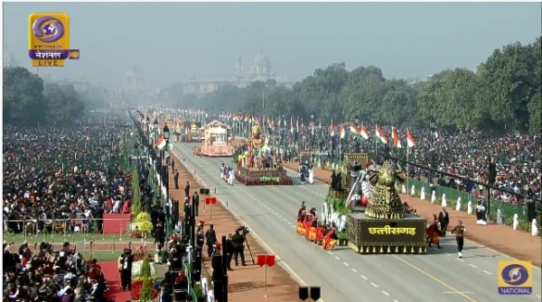 राजपथ पर बिखरी छत्तीसगढ़ी कला एवं संस्कृति की मधुर छटा : गणतंत्र दिवस पर निकली छत्तीसगढ़ की झांकी ने लाखों दर्शकों का मन मोहा