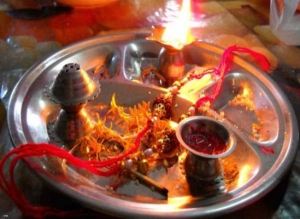 रक्षा बंधन आज, शताब्दी में पहली बार चतुर्योग में रक्षा बंधन, यह है राखी बांधने का शुभ मुहूर्त
